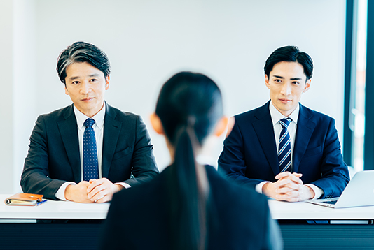 真面目に働いた結果はキャリアDBが転職時に証明します！